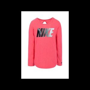 Girl’s Nike long sleeve top NWT
